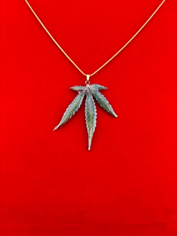 Hemp Leaf Pendant - Strain: GMO#10