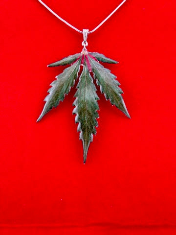 Hemp Leaf Pendant - Strain: Gushers#13