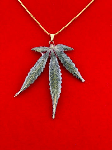 Hemp Leaf Pendant - Strain: GMO#10