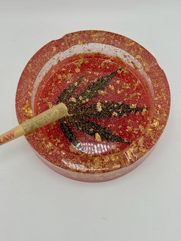 Hemp Ashtray - Circle Clear Red