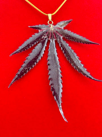 Hemp leaf Pendant - Strain: Gelato41#3